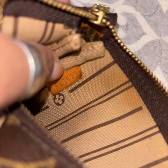 Louis Vuitton Monogram trunks  mini pochette accessoire - Picture 15 of 16